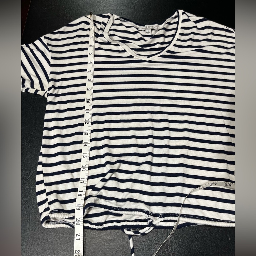 🔥Green Envelope striped tee size large - Picture 8 of 8